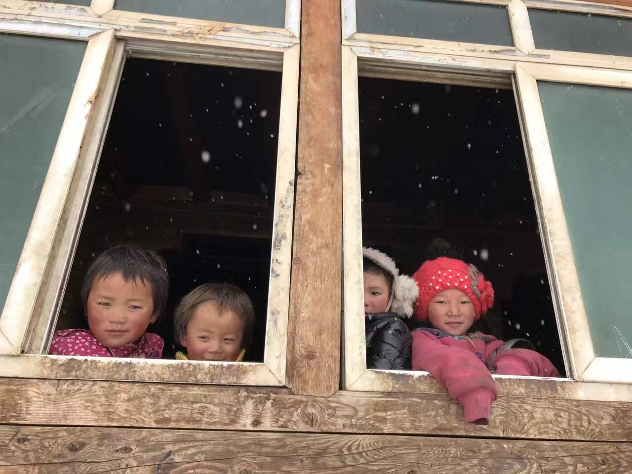 大连伟华人工智能平台有限公司公益回顾丨家国同欢月同圆 温暖满载甘孜州(图9)